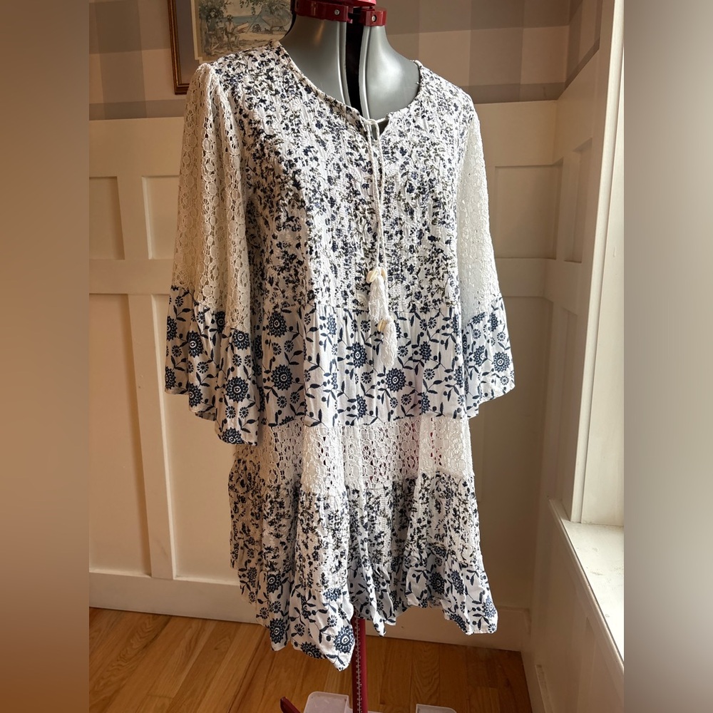 Chic Bohemian Lace Dress in Blue and White Size Small - Picture 13 of 13